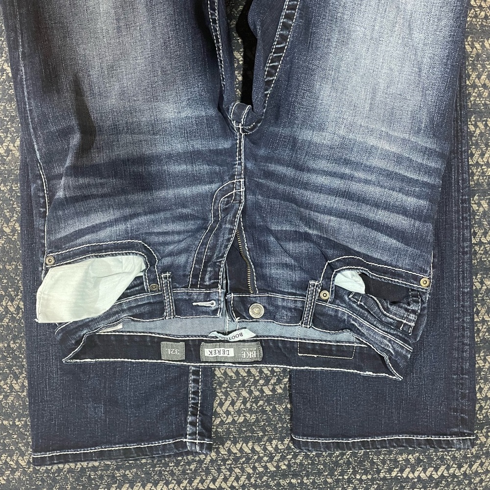 Buckle Men's Dark Blue Bootcut Jeans